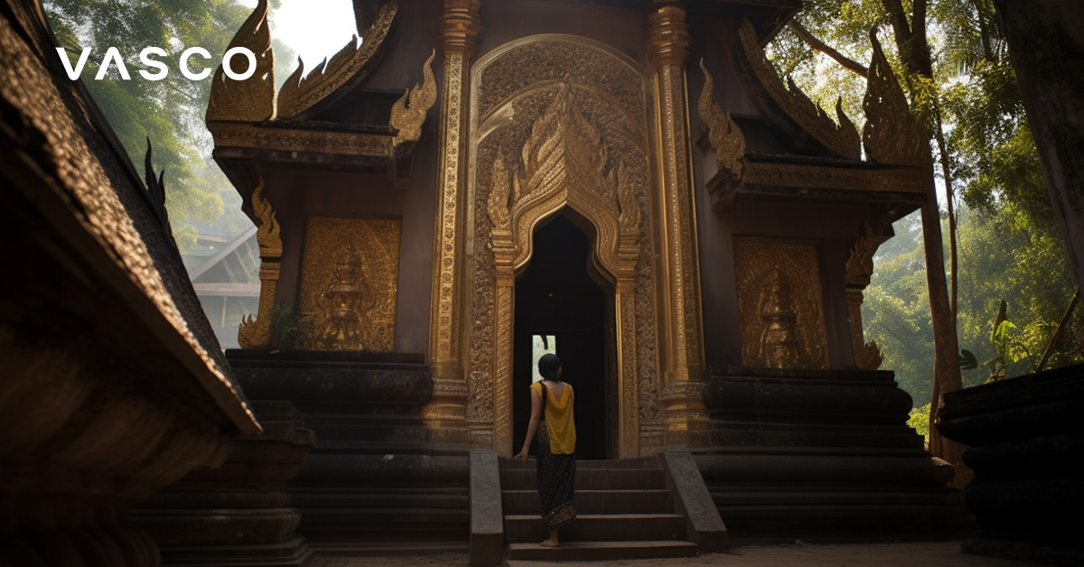 Turista a Doi Suthep lépcsőjén, Chiang Mai-ban, Közép-Thaiföld.